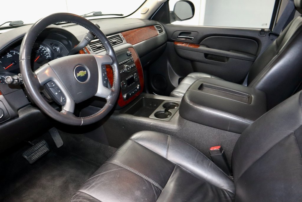 Used 2011 Chevrolet Suburban LT image 22