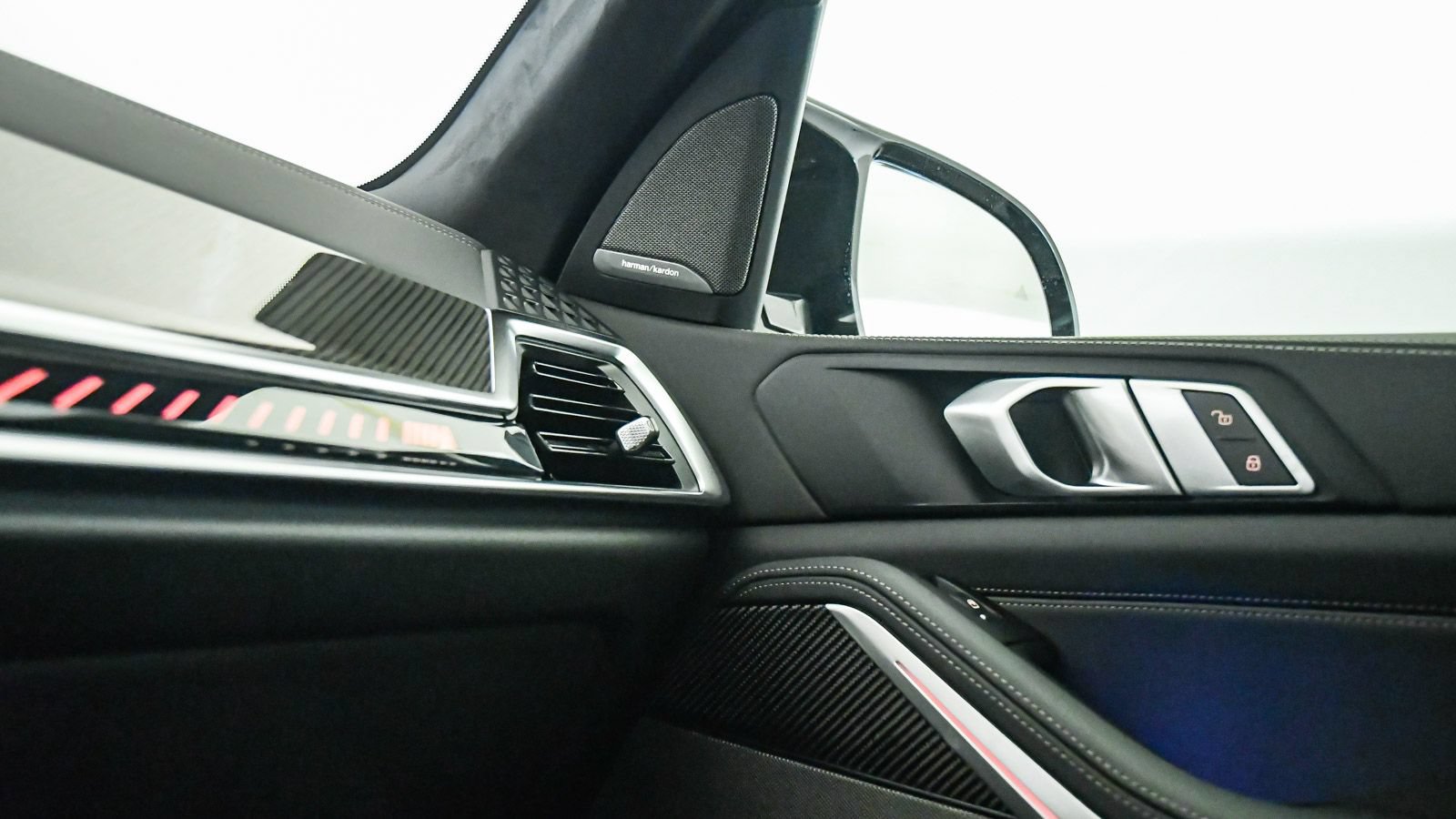 New 2026 BMW X5 M60i AWD/4WD image 32
