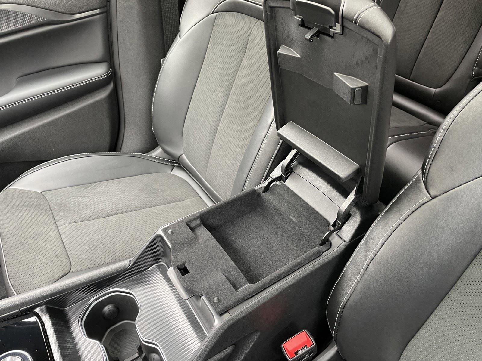 New 2025 Jeep Grand Cherokee Altitude image 19