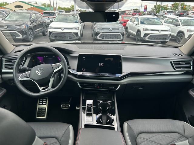 Used 2024 Volkswagen Atlas Peak Edition SEL AWD/4WD image 10