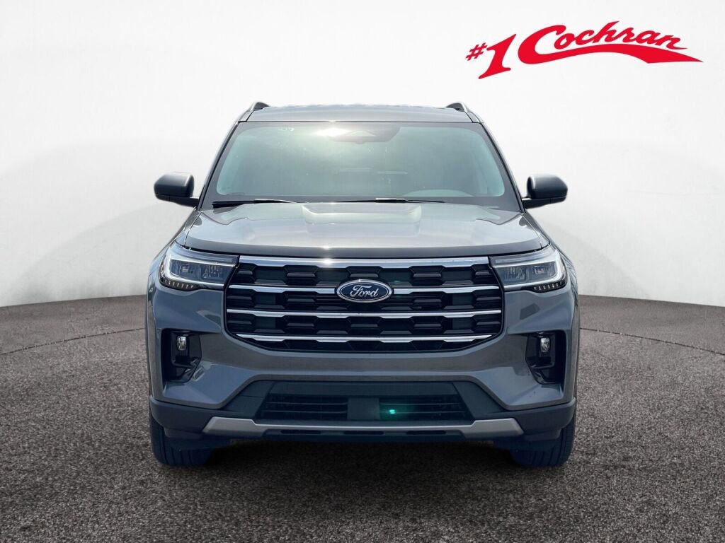 New 2026 Ford Explorer Active w/ Active Comfort Package image 2