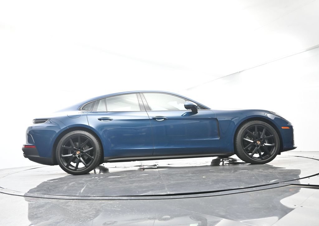 Certified 2026 Porsche Panamera RWD image 53