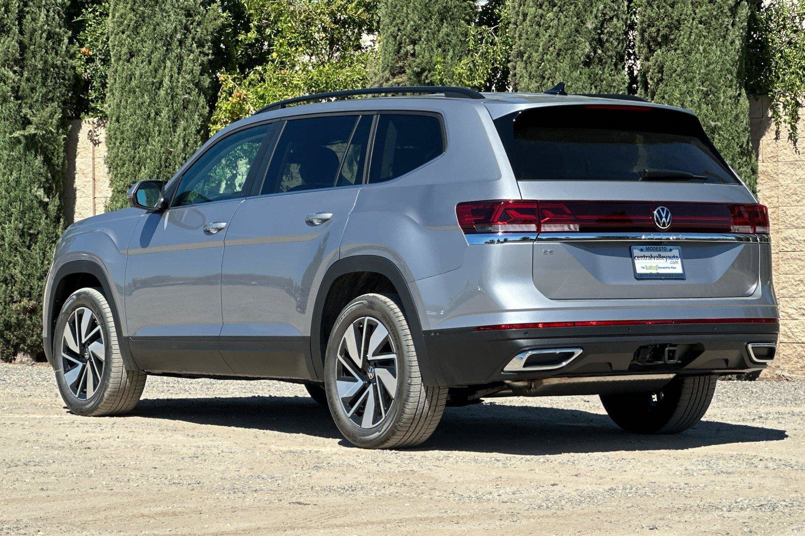 New 2026 Volkswagen Atlas SE FWD image 5