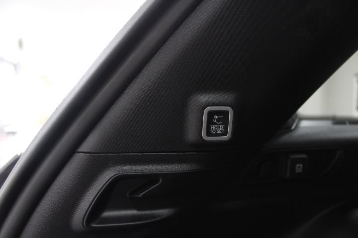 Used 2023 Jeep Grand Cherokee Altitude AWD/4WD image 14