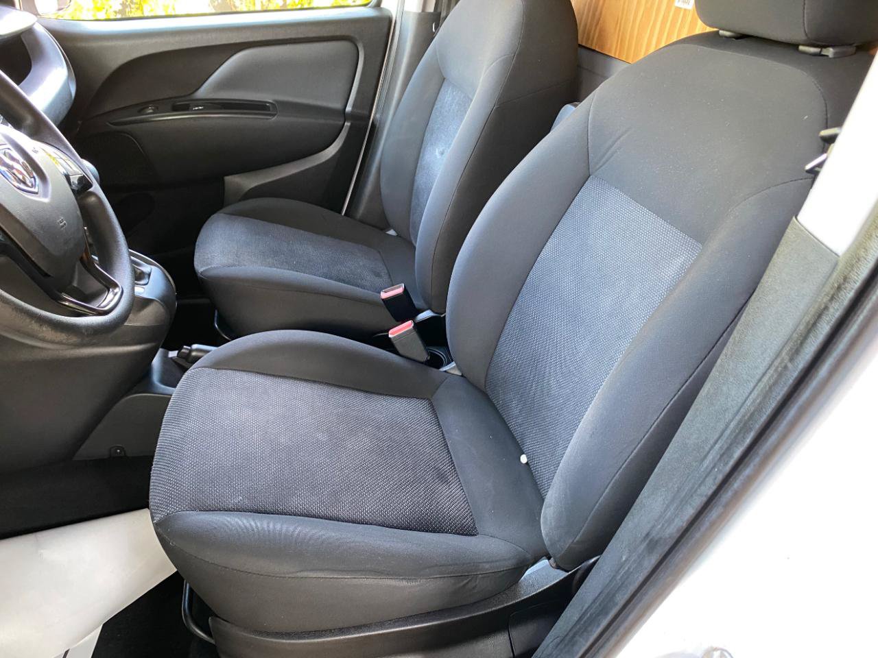 Used 2018 RAM ProMaster City Tradesman FWD image 23
