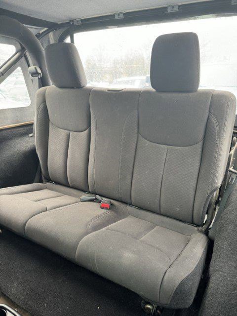 Used 2015 Jeep Wrangler Sport image 22