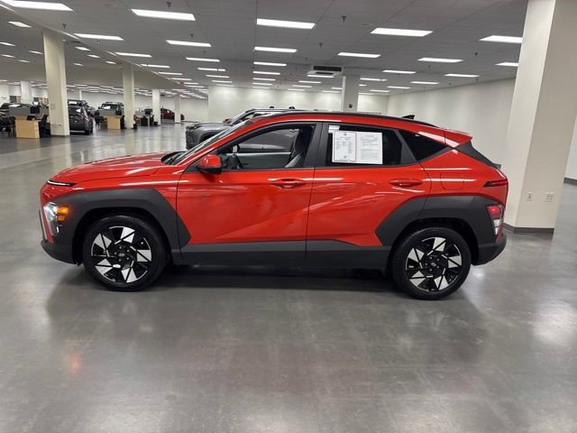Used 2024 Hyundai Kona SEL FWD image 4