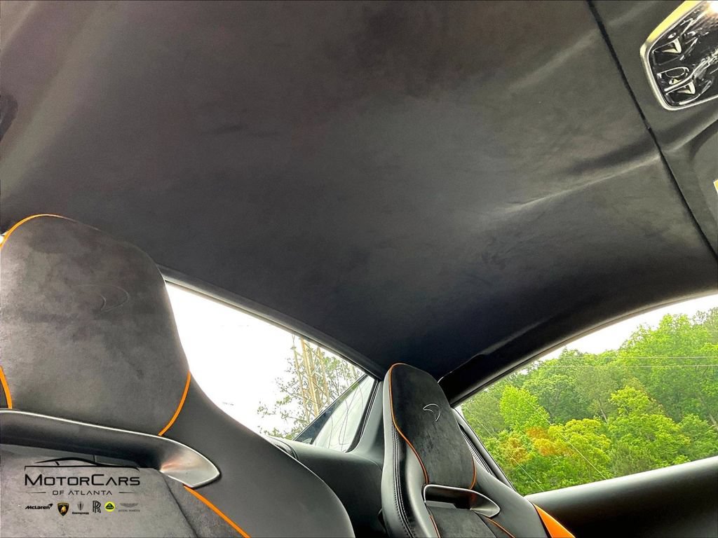 Used 2025 McLaren Artura Spider RWD image 18