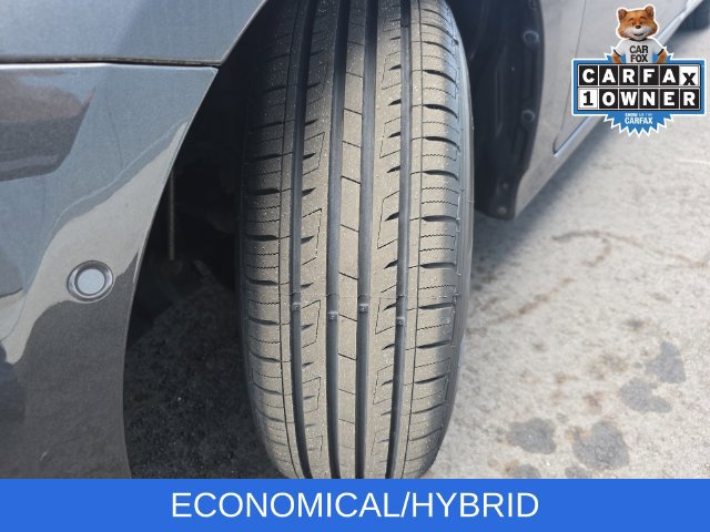 Used 2016 Toyota Prius Four w/ Advanced Technology Package FWD image 21