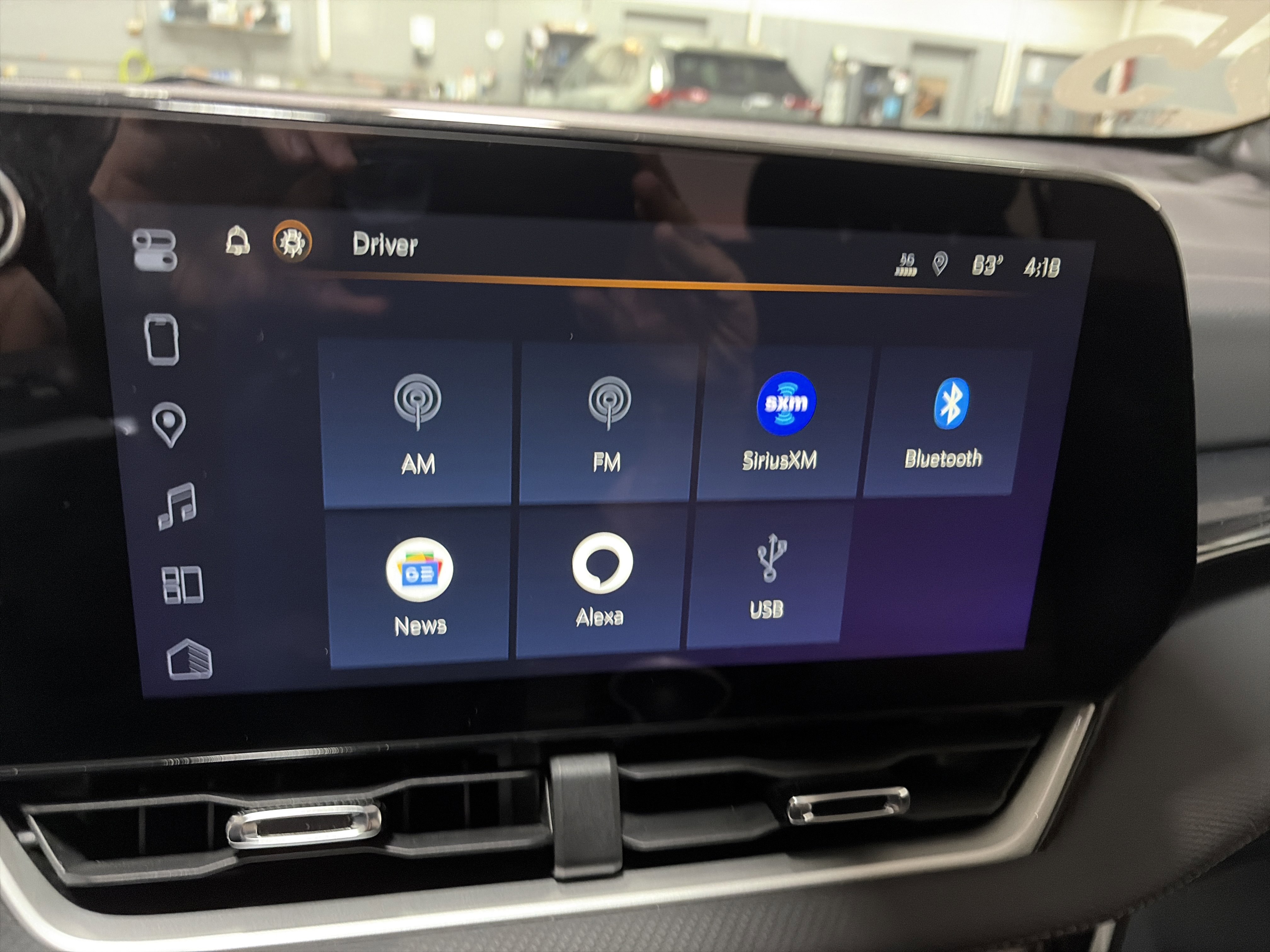 Used 2025 Chevrolet Equinox LT w/ Convenience Package II image 18