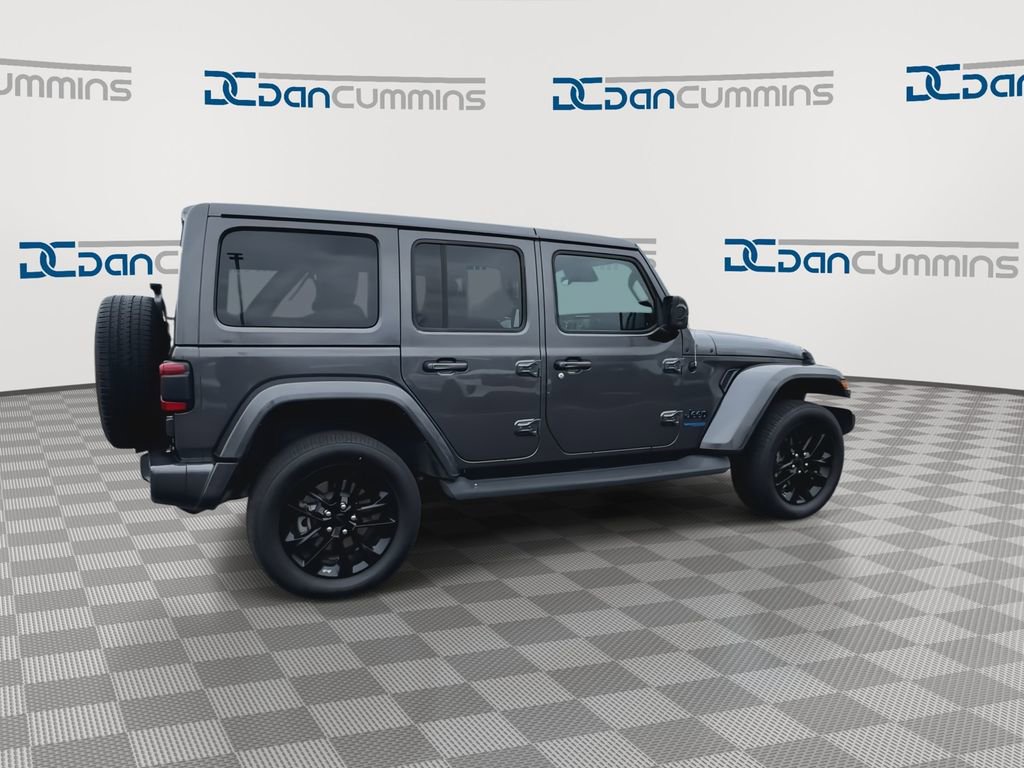 Used 2021 Jeep Wrangler Unlimited Sahara image 8