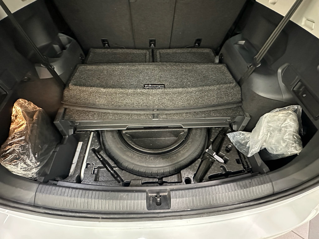 Used 2019 Volkswagen Tiguan S w/ Driver Assistance Package FWD image 17