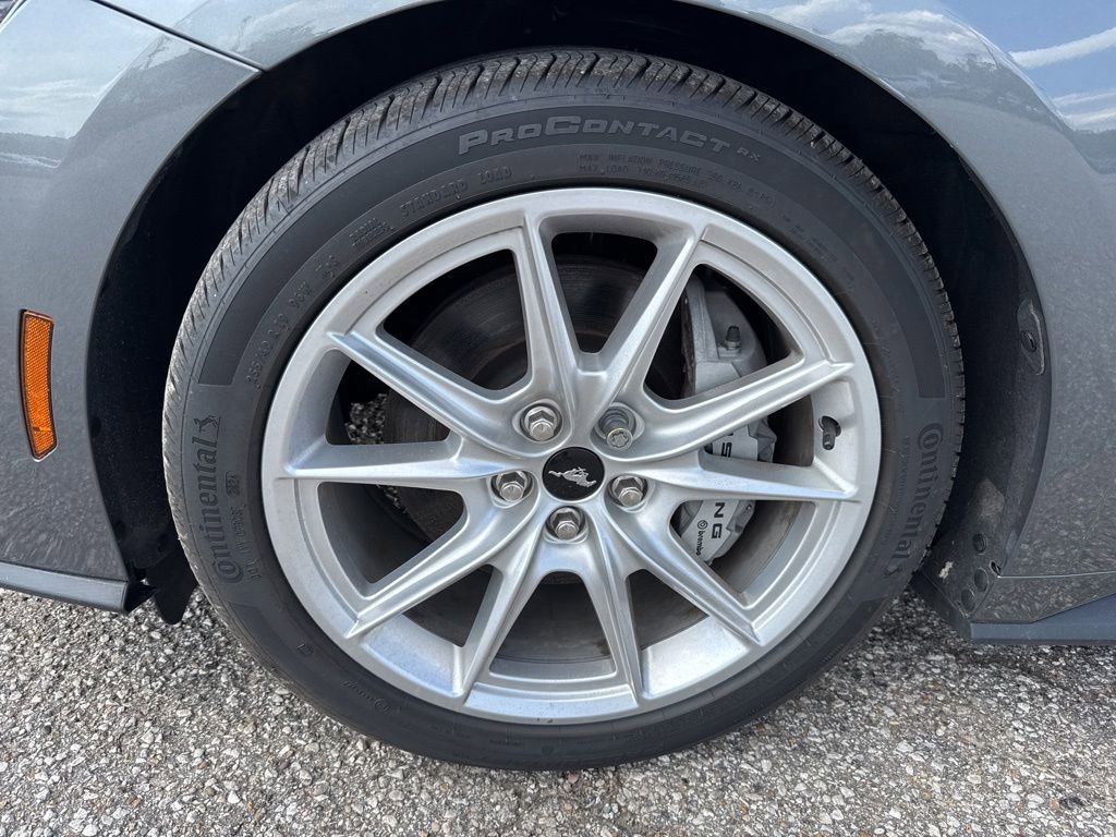 Used 2025 Ford Mustang GT Premium RWD image 3