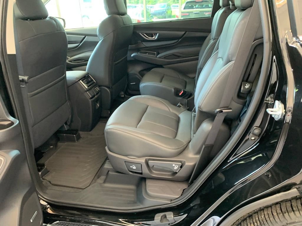 New 2026 Subaru Ascent Limited AWD/4WD image 11