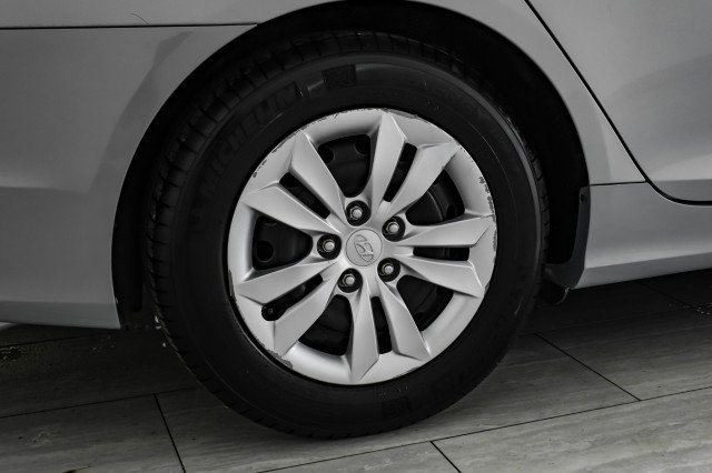 Used 2012 Hyundai Sonata GLS FWD image 47