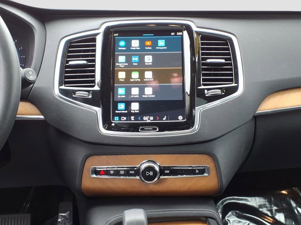Used 2023 Volvo XC90 B6 Plus w/ Protection Package image 15
