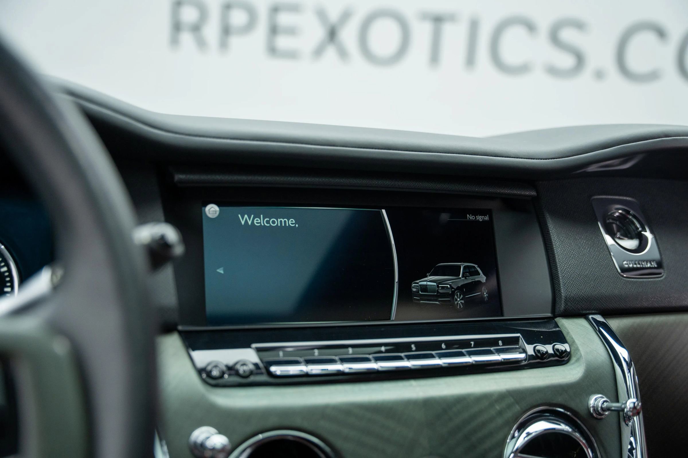 Used 2019 Rolls-Royce Cullinan image 36