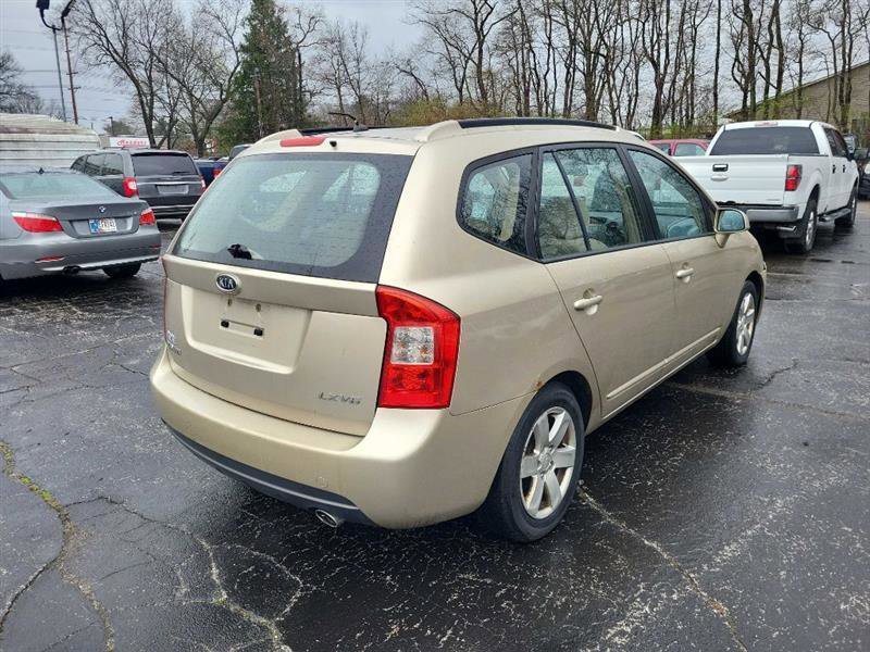 Used 2007 Kia Rondo LX w/ Convenience Pkg image 3