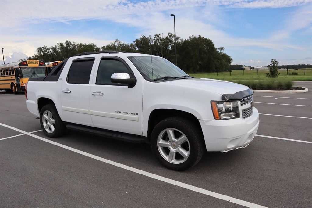 Used 2008 Chevrolet Avalanche LTZ w/ LTZ Preferred Equipment Group