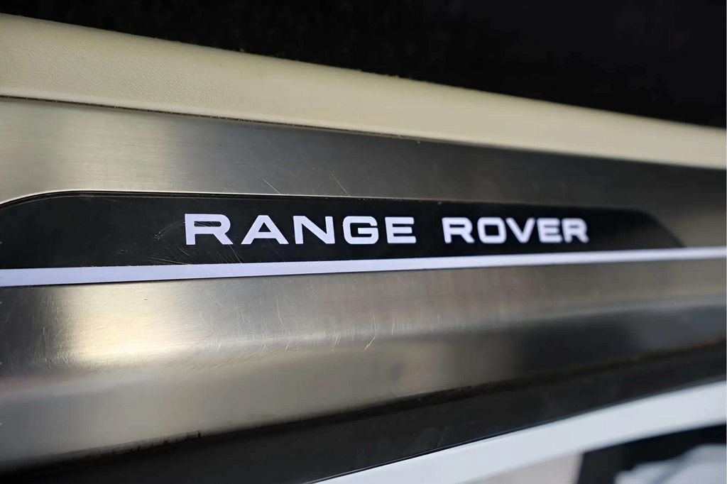 Used 2022 Land Rover Range Rover Long Wheelbase SE AWD/4WD image 21