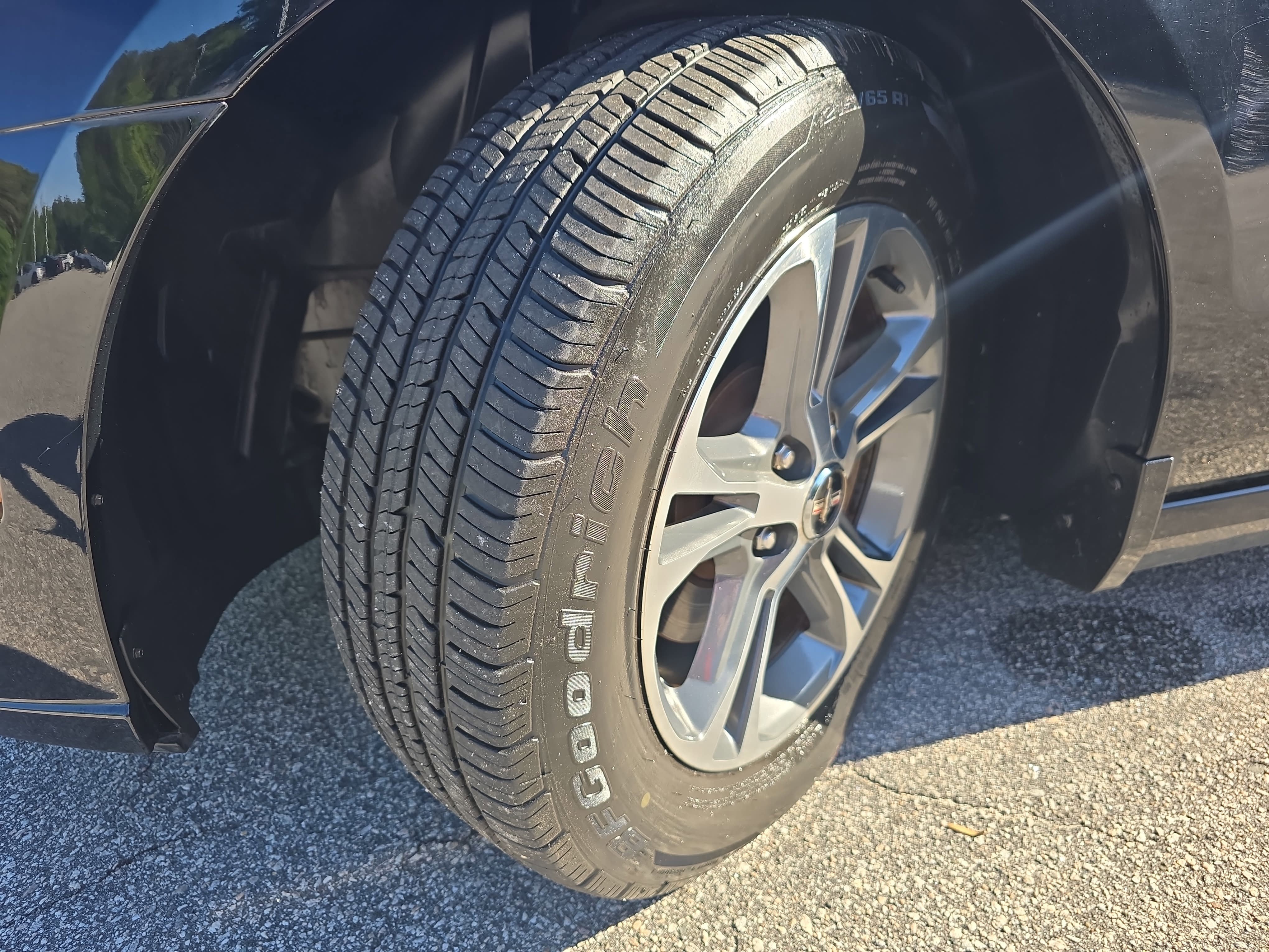 Used 2013 Ford Mustang Premium w/ Security Pkg RWD image 30