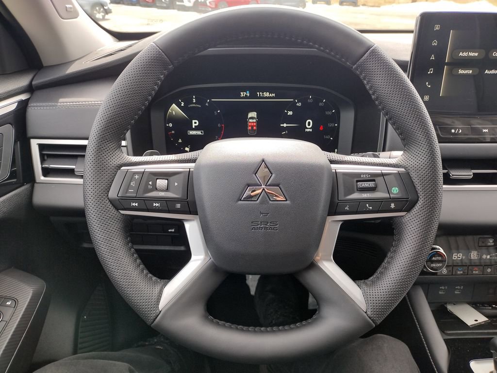 New 2026 Mitsubishi Outlander SEL image 25