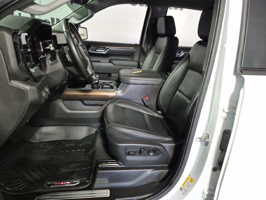 Certified 2025 Chevrolet Silverado 1500 LT Trail Boss w/ Convenience Package II AWD/4WD image 9