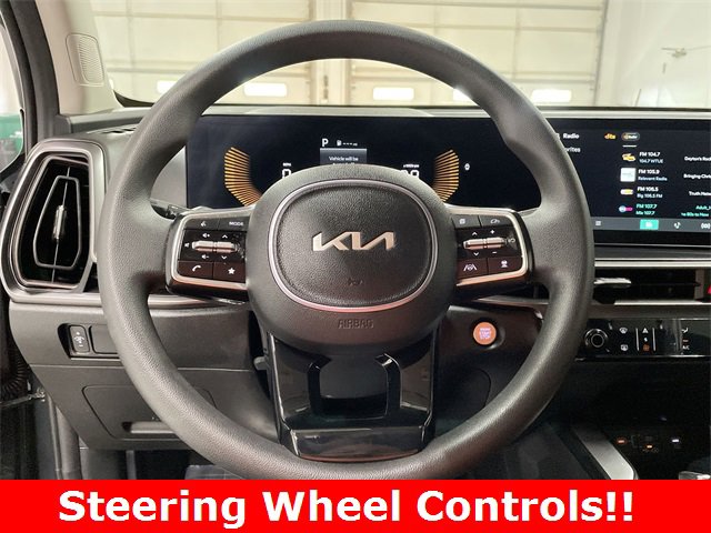 Used 2024 Kia Sorento LX image 27
