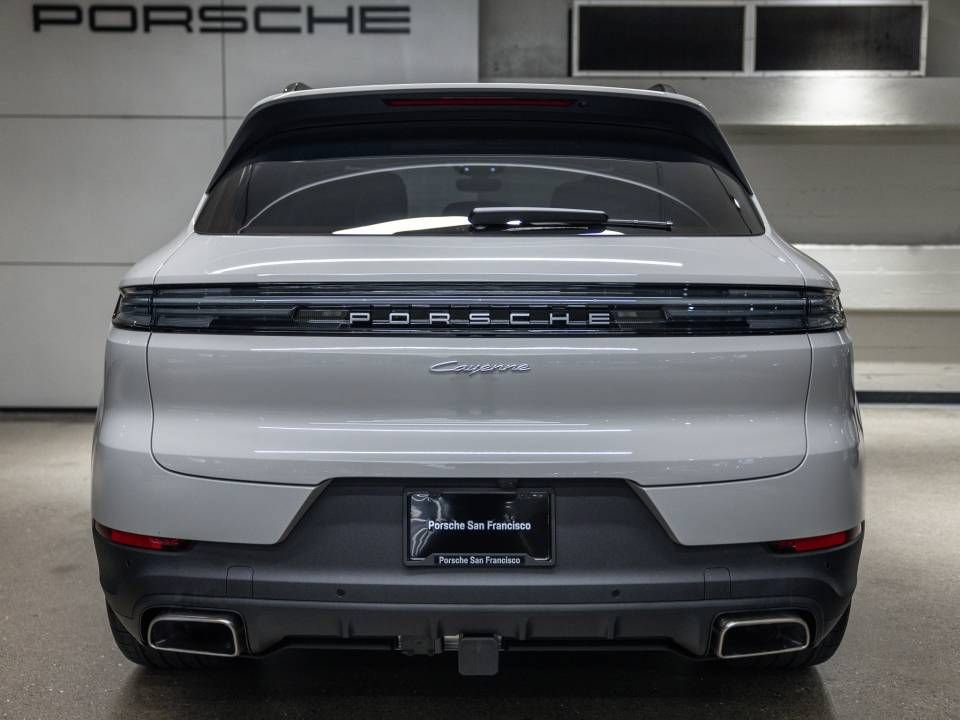 Certified 2026 Porsche Cayenne AWD/4WD image 14