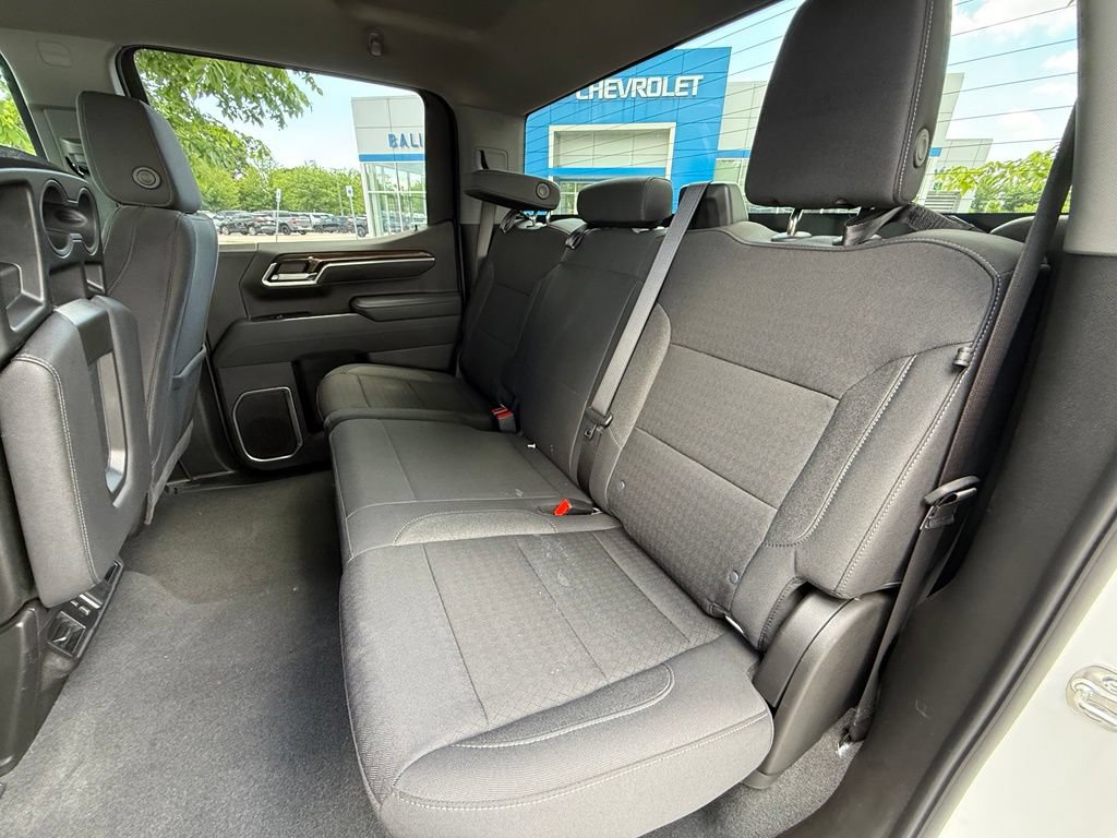 Used 2026 Chevrolet Silverado 1500 RST AWD/4WD image 25