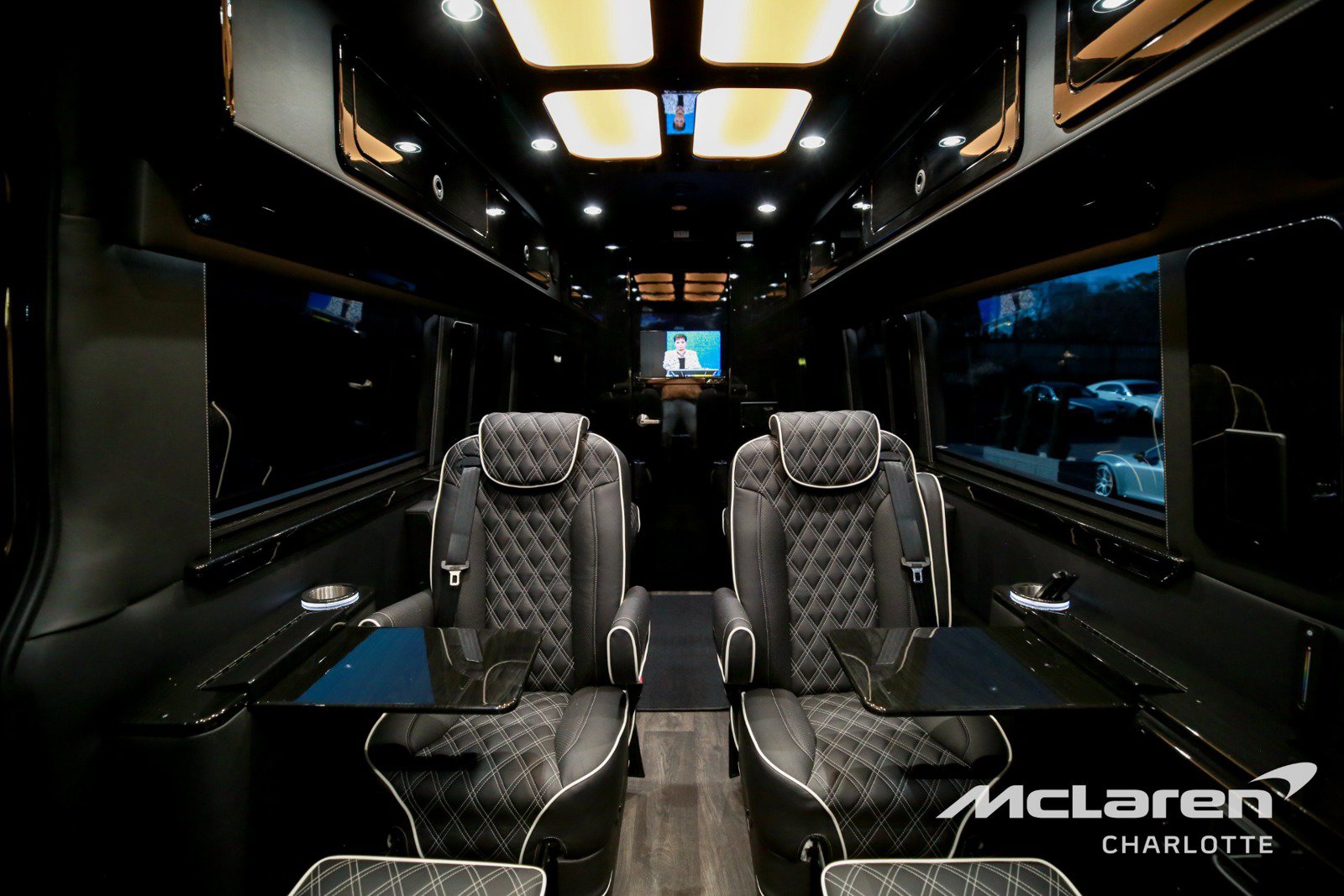 Used 2024 Mercedes-Benz Sprinter 3500 image 25