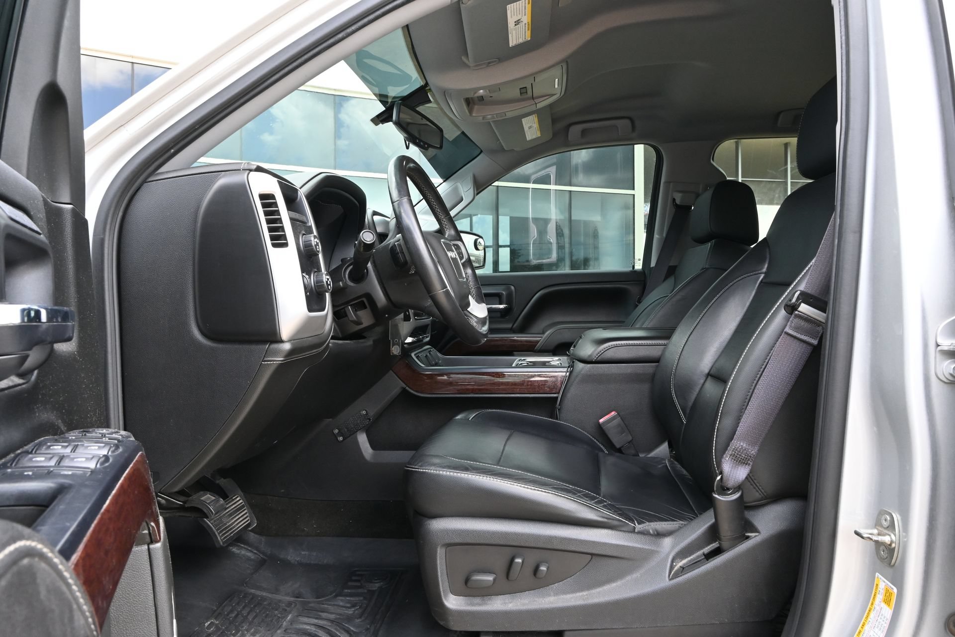 Used 2017 GMC Sierra 1500 SLT w/ SLT Premium Package AWD/4WD image 18