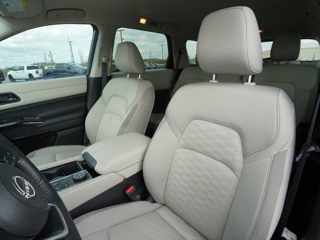 Used 2023 Nissan Pathfinder SV w/ Black Appearance Package image 35