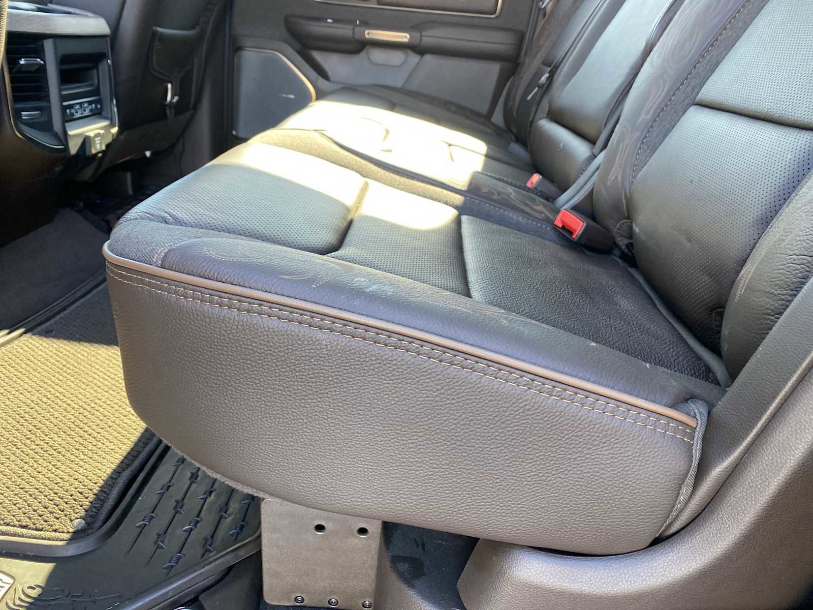 Used 2025 RAM 1500 Limited image 28