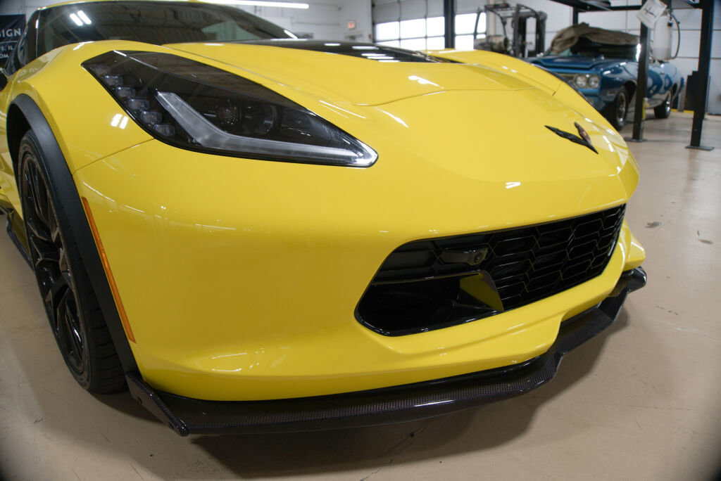 Used 2016 Chevrolet Corvette Z06 w/ 3LZ Preferred Equipment Group image 9