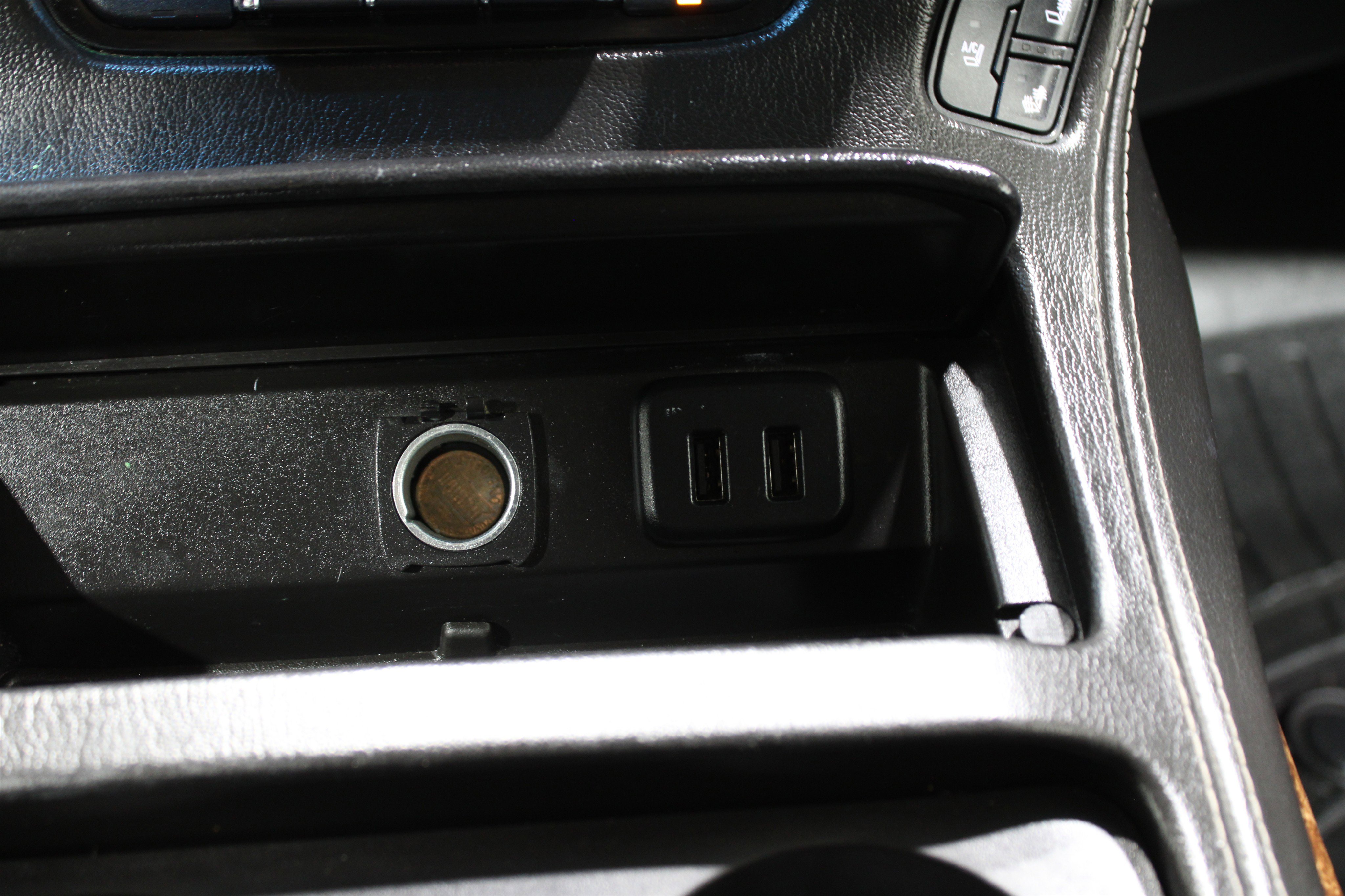 Used 2016 Chevrolet Suburban LTZ image 21