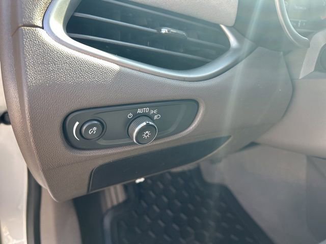 Used 2019 Chevrolet Malibu LS FWD image 18