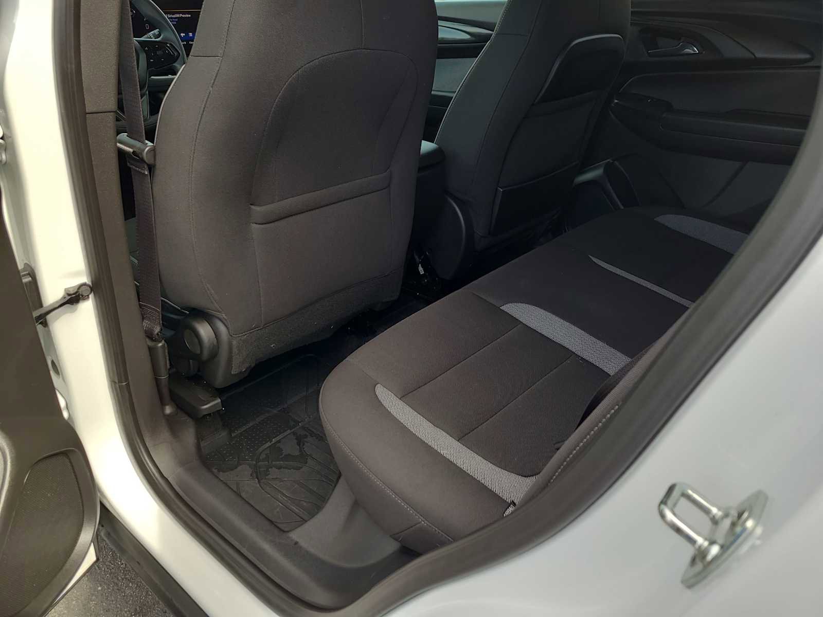 Used 2025 Chevrolet TrailBlazer LS w/ LS Convenience Package image 20