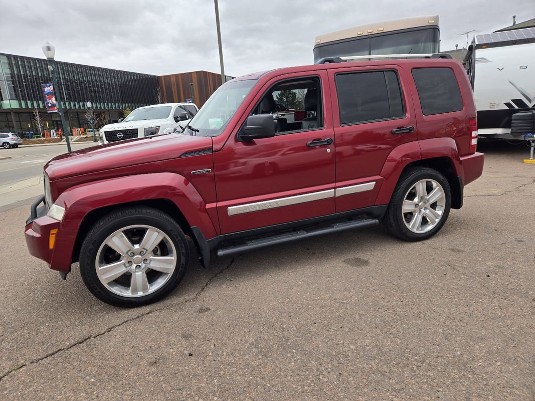 Used 2012 Jeep Liberty Limited Jet w/ Exterior Appearance Group AWD/4WD image 5