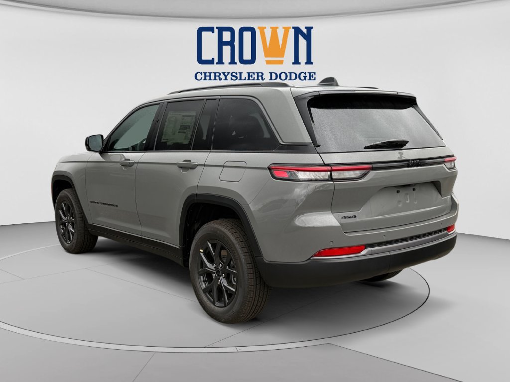 New 2027 Jeep Grand Cherokee Altitude AWD/4WD image 5