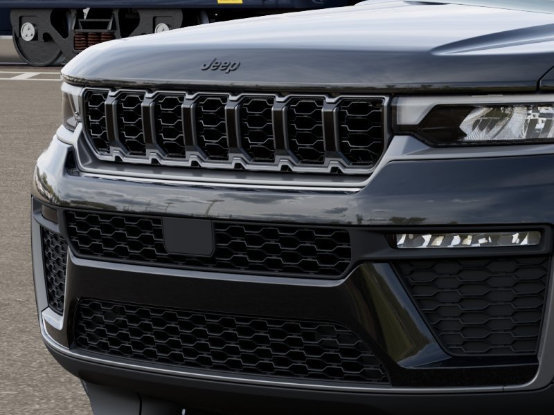 New 2027 Jeep Grand Cherokee L Limited RWD image 11