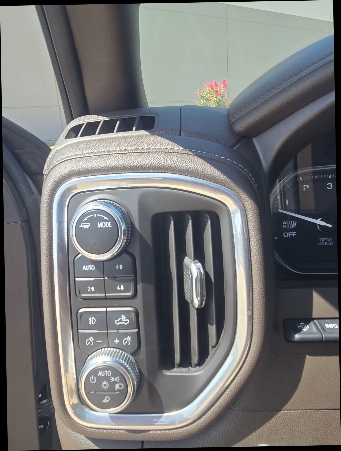 Used 2021 GMC Sierra 1500 SLT image 20
