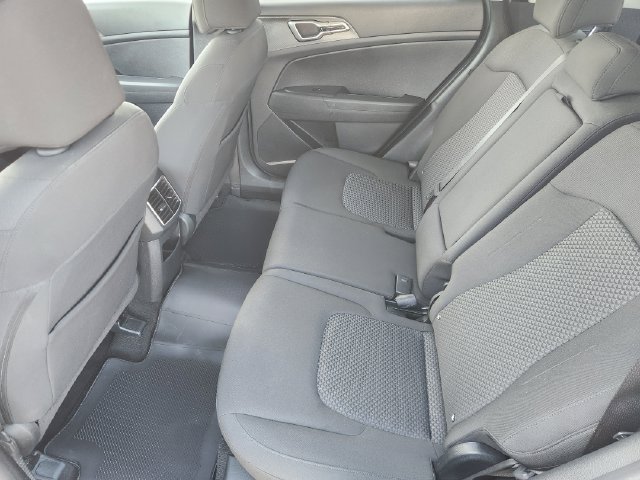 Used 2025 Kia Sportage LX AWD/4WD image 24