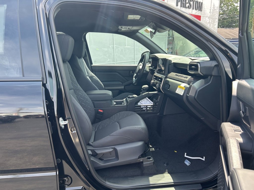New 2025 Toyota Tacoma SR5 AWD/4WD image 8
