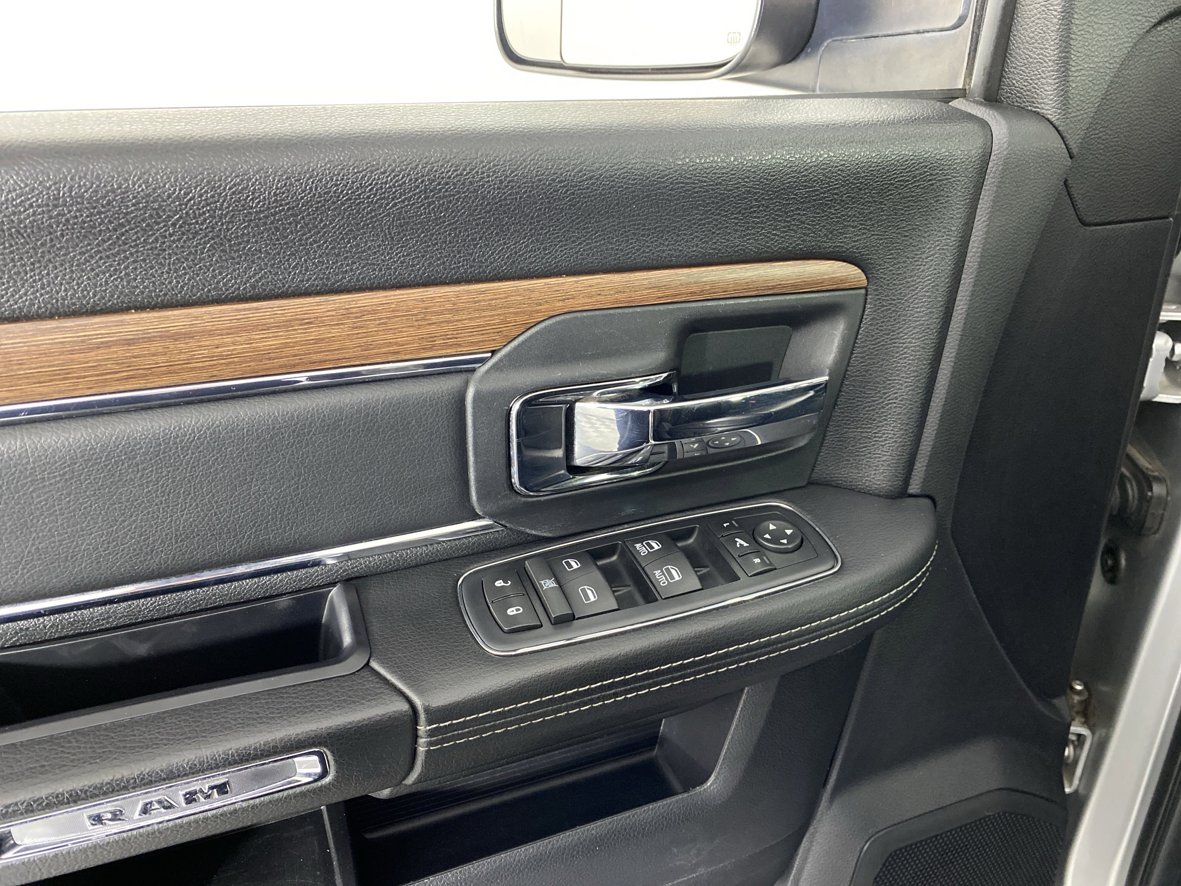 Used 2016 RAM 3500 Laramie w/ Sport Appearance Group image 16