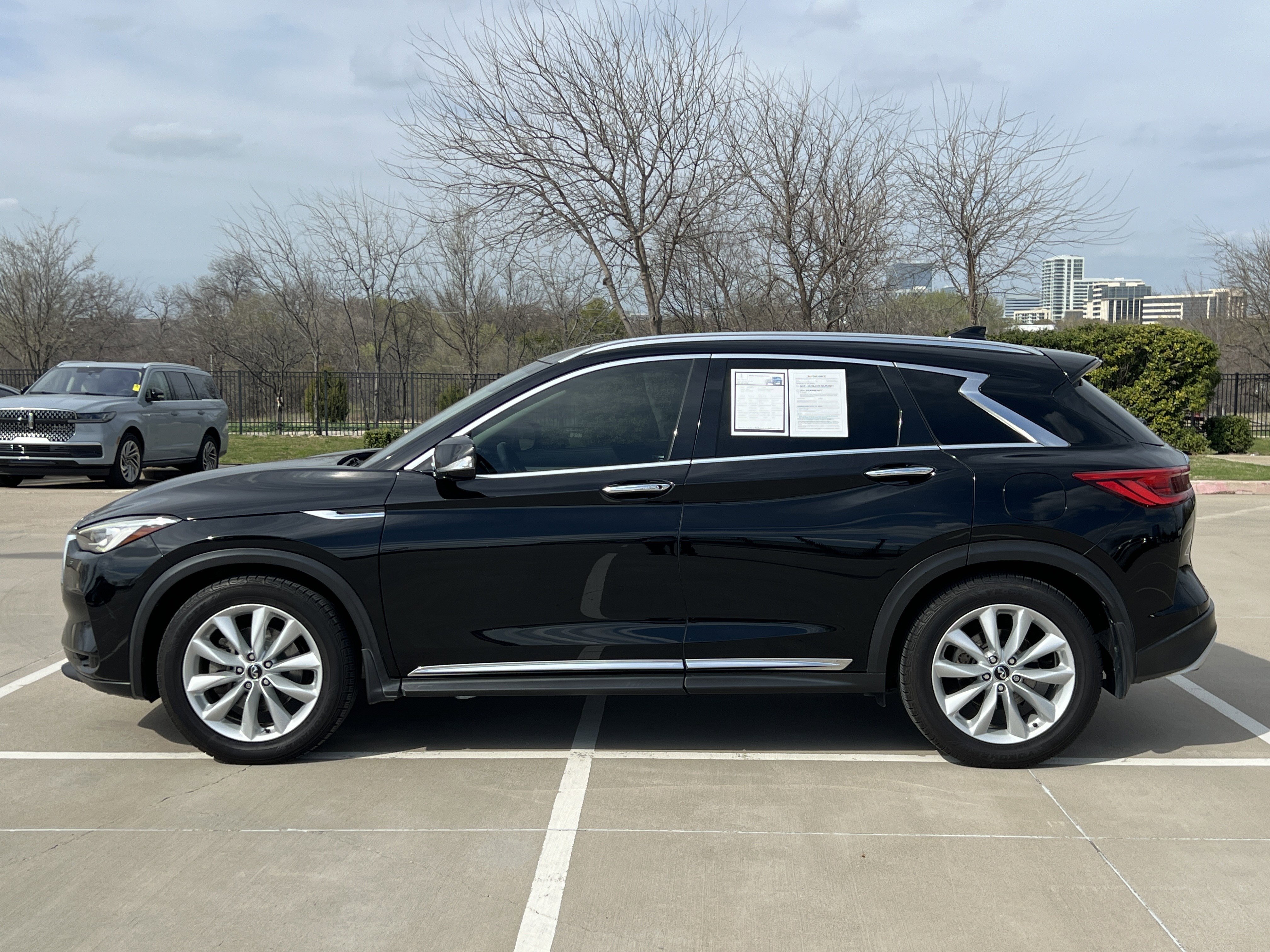 Used 2019 INFINITI QX50 Essential w/ Premium Heat Package image 4