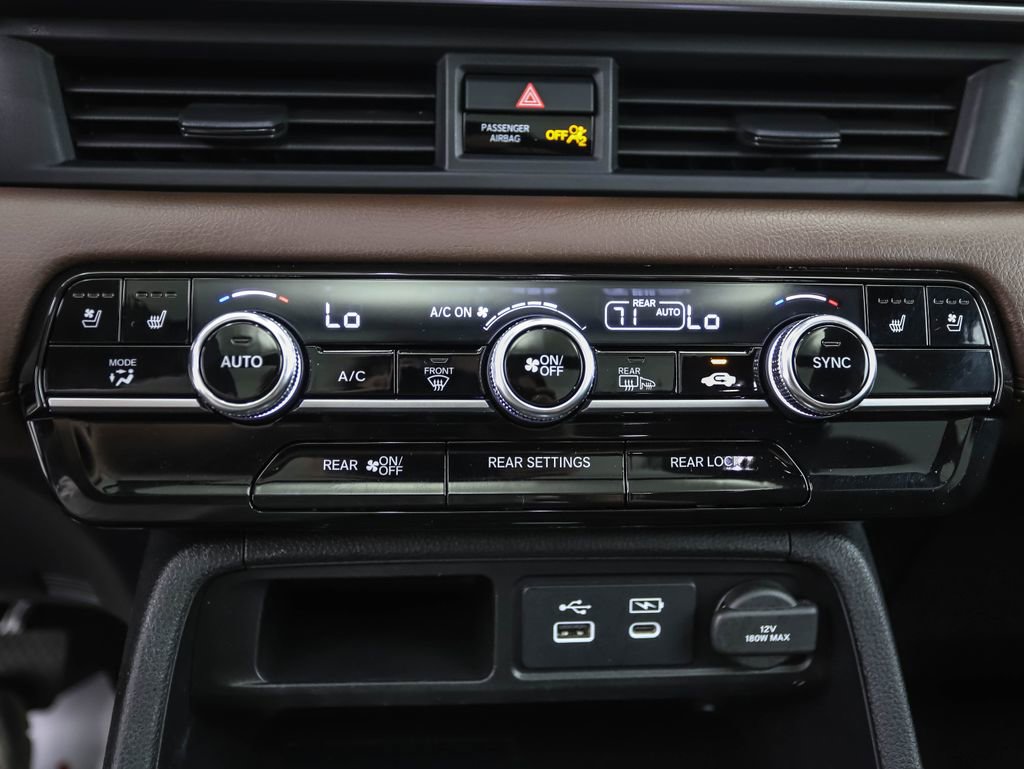 Used 2025 Honda Pilot Elite image 19