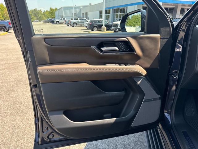 New 2026 GMC Yukon Denali Ultimate AWD/4WD image 26