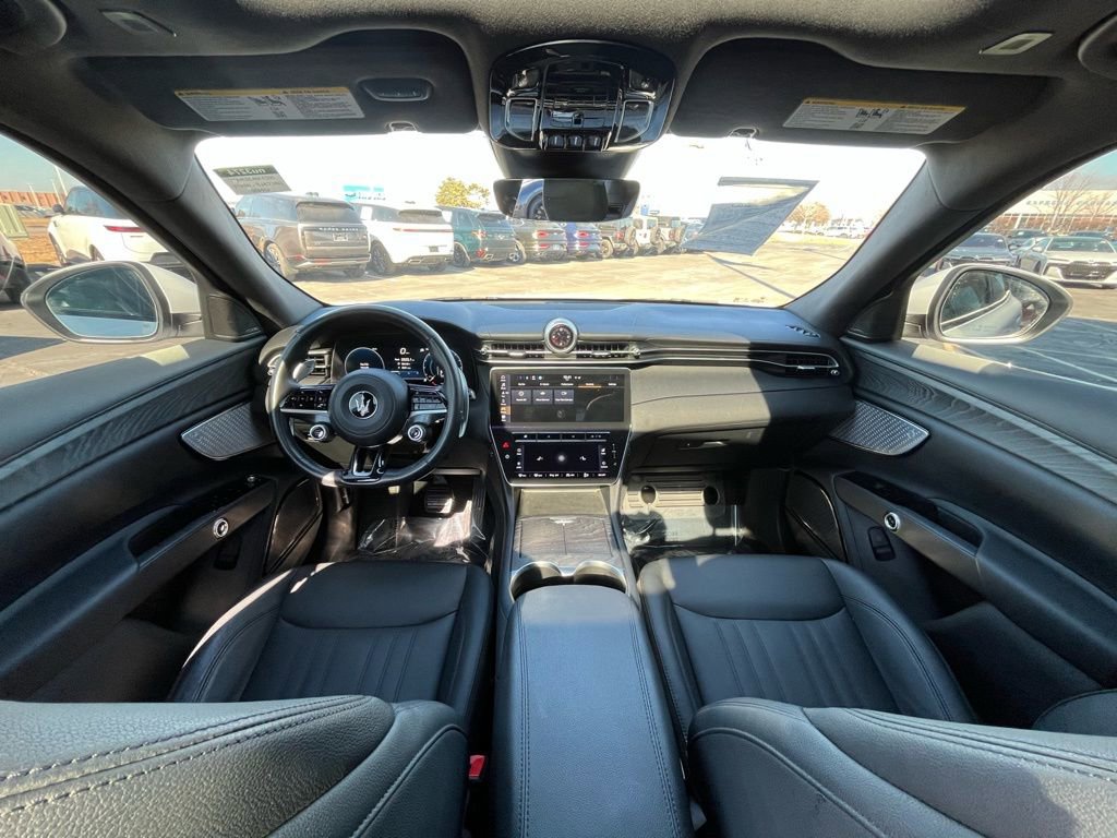 Used 2023 Maserati Grecale Modena image 11