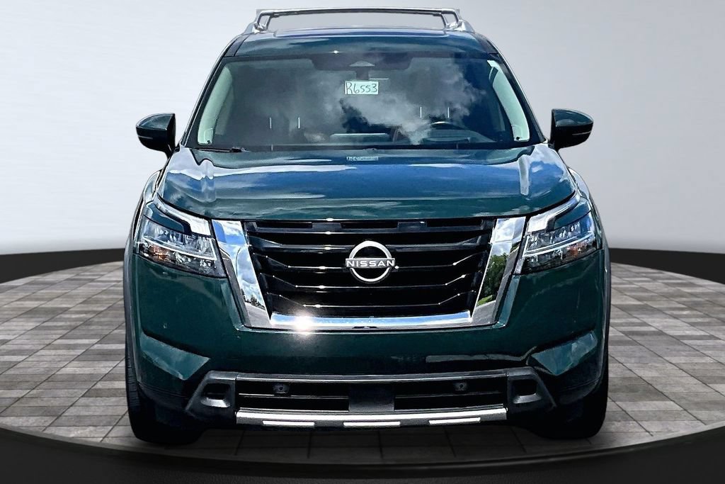 Used 2023 Nissan Pathfinder Platinum AWD/4WD image 3